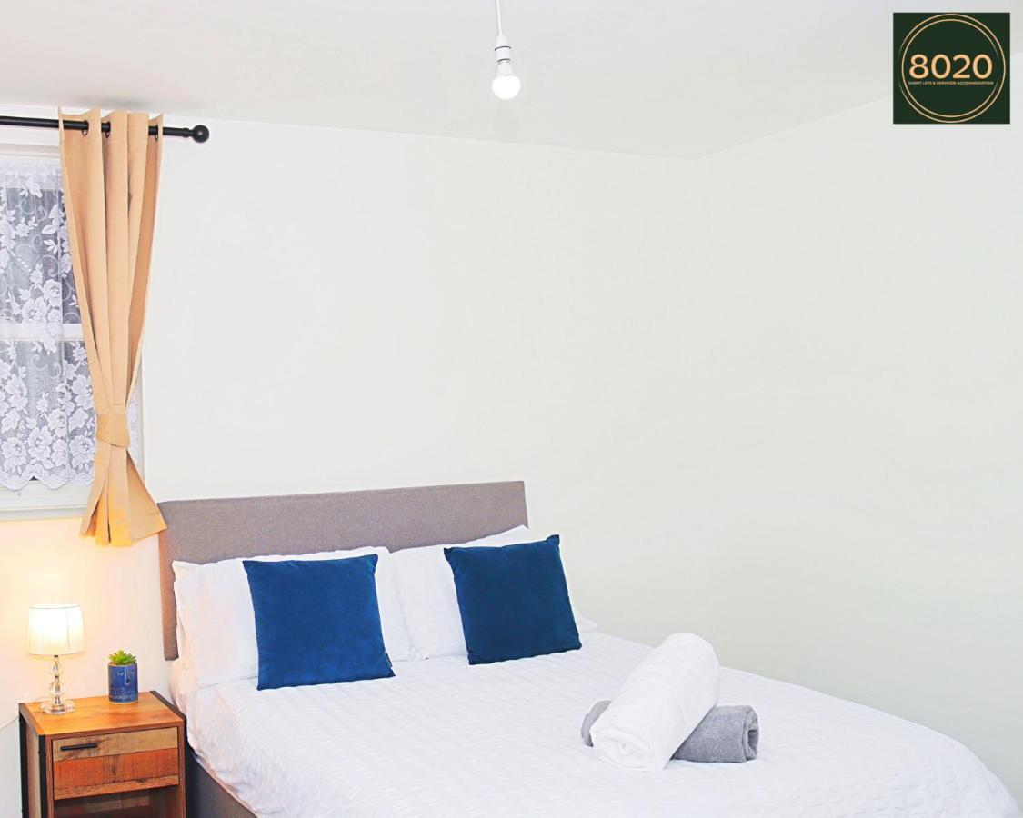 Lancing Apartments - Spacious 2 Bed - Sleeps 6 - Burnham Village Slough Kültér fotó