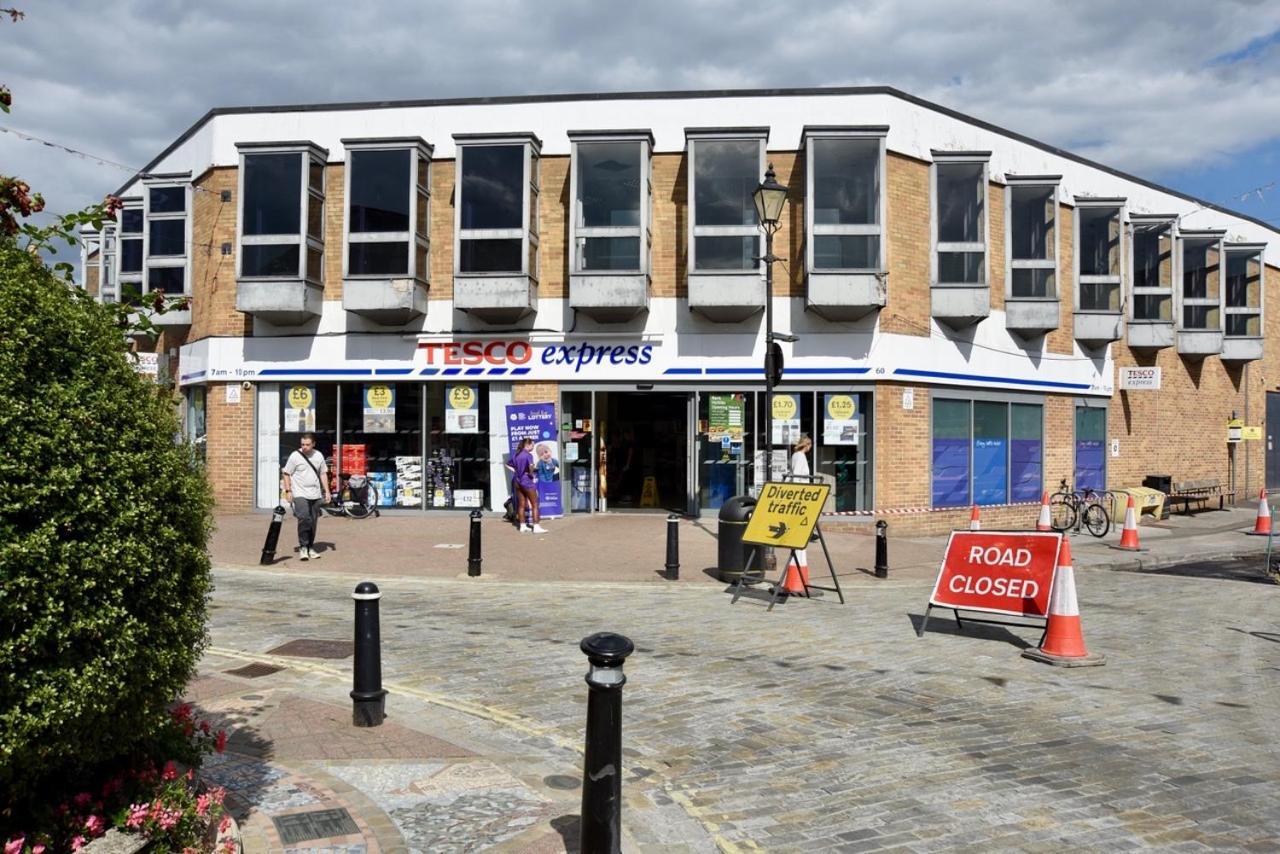 Lancing Apartments - Spacious 2 Bed - Sleeps 6 - Burnham Village Slough Kültér fotó